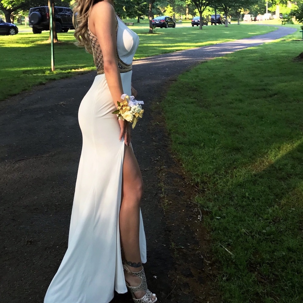 PROM DRESS